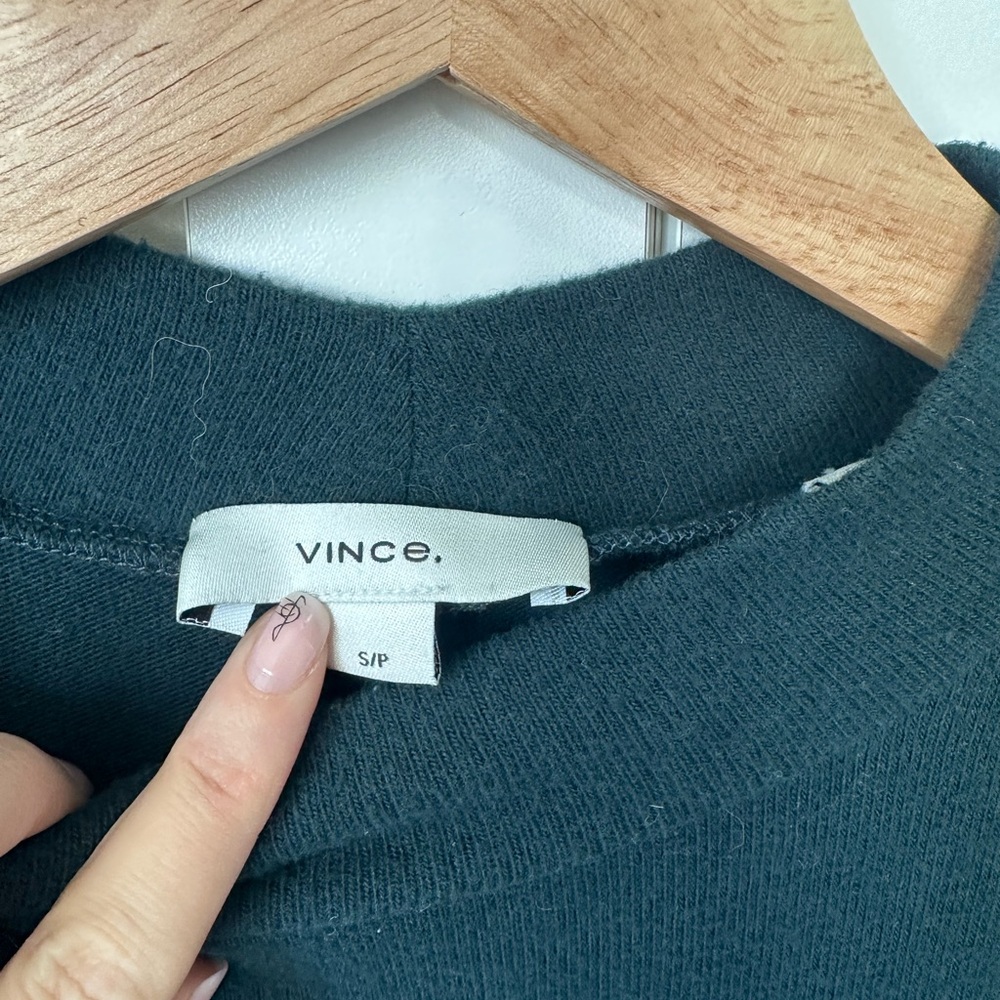 Vince long sleeved mock neck dress Petite Small in gorgeous green - Picture 4 of 5